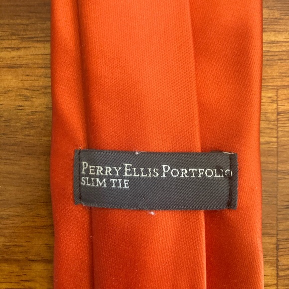 Set of Three Designer Ties - Picture 3 of 9